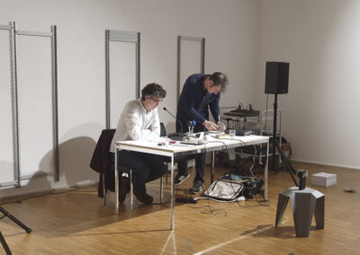 Mathias Müller+Sebastian Six "Die Bühnen wächst", Live-Hörspiel zu "Neu in der Maerz" am 20.3.2024