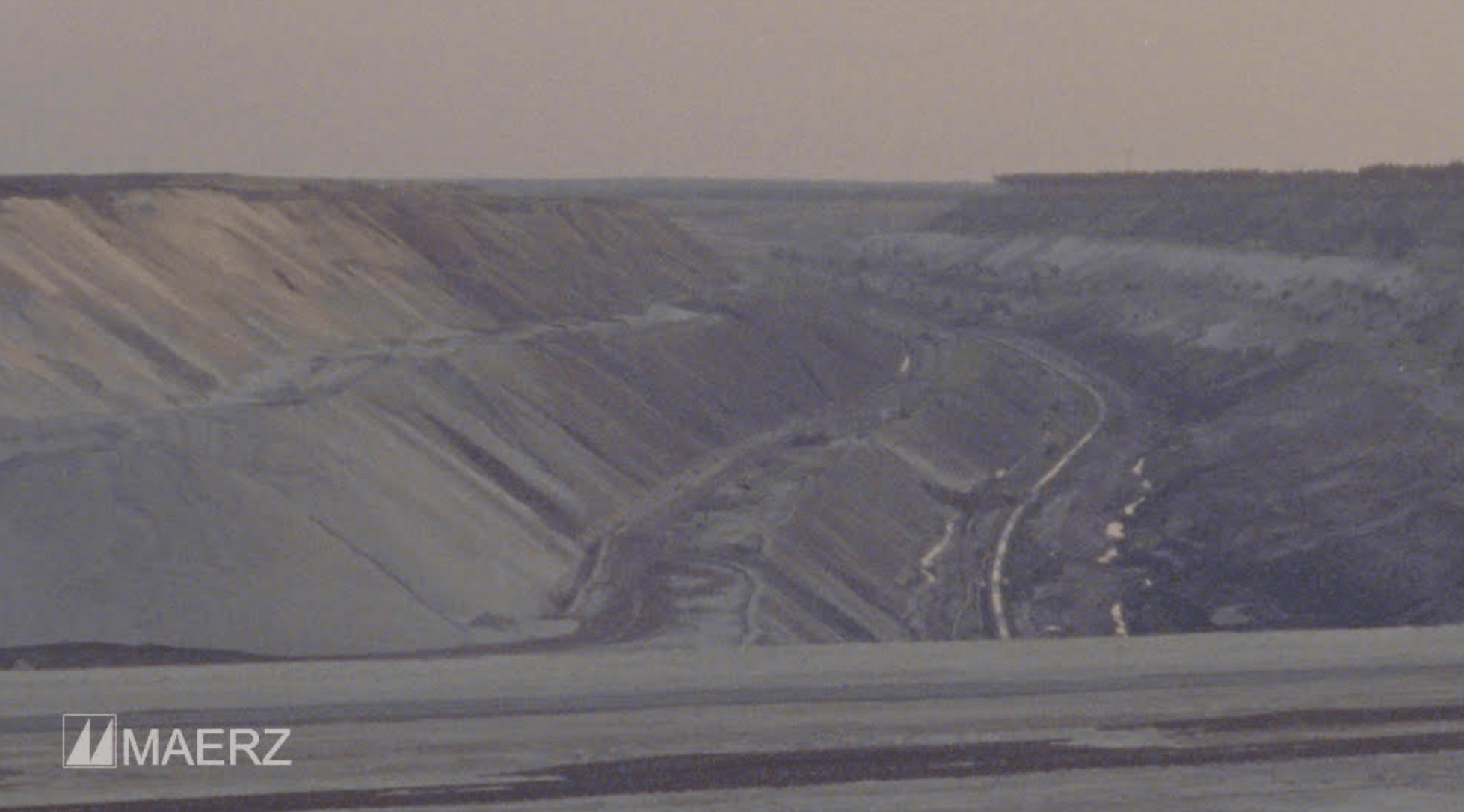 Einladungscover: Still "Conveyor" (2025